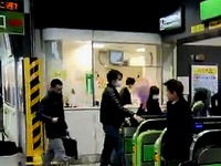 20160130_JR西船橋駅_総武線_改札口_シャッター事故_081