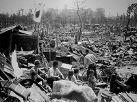 1945年_昭和45年_焼け野原_バラック_DSC03027E