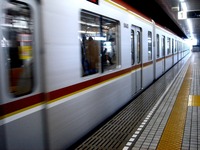 20060914_東京メトロ_有楽町線_10000系車両_0935_DSC00111