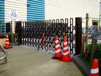 20151015_ららぽーとTOKYO-BAY_駐輪場_伸縮門扉_0644_DSC02853