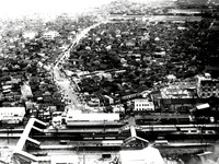 1951年_昭和26年_船橋市本町_国鉄船橋駅_駅前通り商店街_010