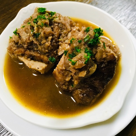 鶏もも肉の赤ワイン煮込み