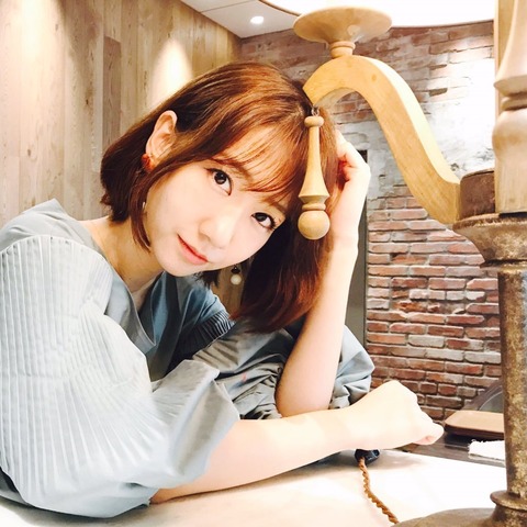 u-ktniWU