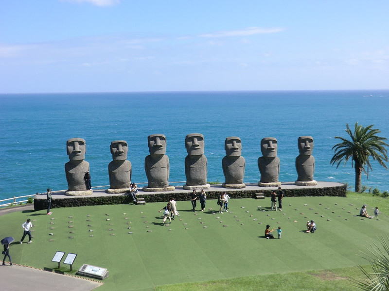 海、空、モアイ!・・・・・そして伊勢海老!