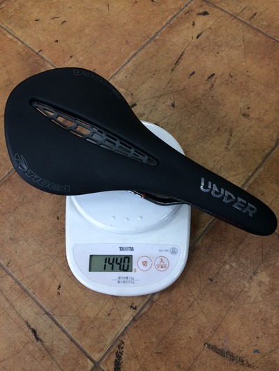 TIOGA ホワイト サドル Amazon | TIOGA タイオガ UnderCover Stratum Saddle アンダーカバー