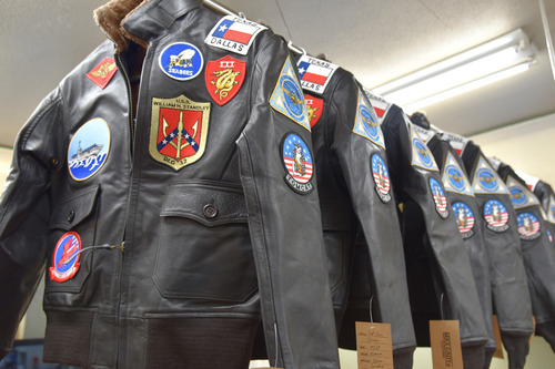 TOPGUN G-1 : MAX CADY'S STUDIO