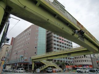 20100413-CIMG1407日本橋歩道橋4