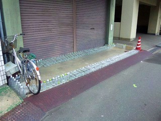 20120221-SH3G0114