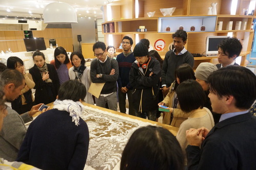 shoing Warli Painting in inawashiro
