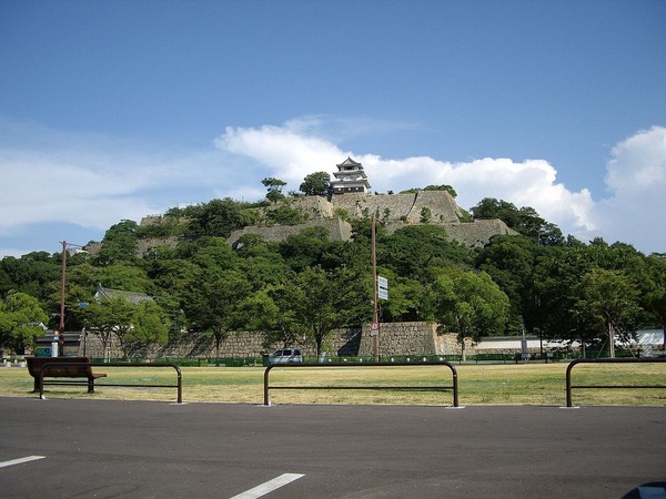 1280px-Marugame_Castle01