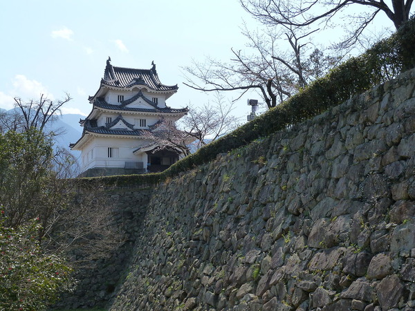 1280px-Uwazimacastle_tensyu