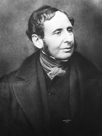 200px-Robert_Fitzroy