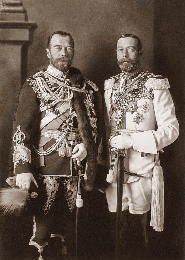 641px-George_V_and_Nicholas_II_in_Berlin,_1913