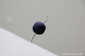 DIY和紙アクセサリー・和紙玉ハンドメイドピアスの作り方 (貼り終えたもの)