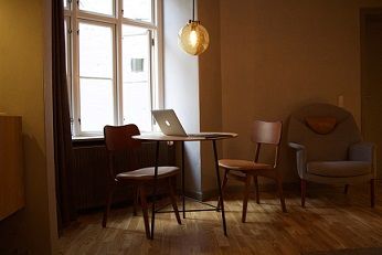 table-1031148_960_720