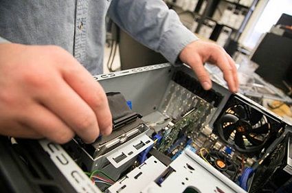 r-repair-service-in-woodland-hills