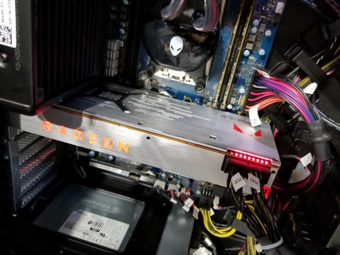 AMD-Radoen-RX-Vega-64-LE-2-e1501361633780-1030x773