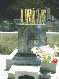 小津監督の墓3