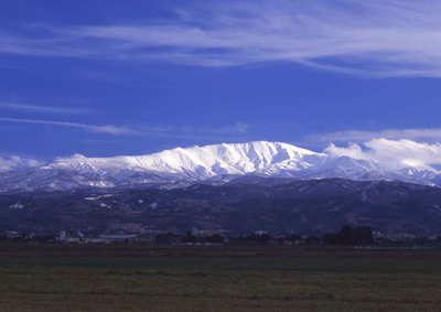 月山