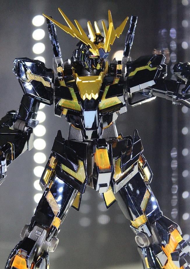 MG 1/100 RX-0 ユニコーンガンダム2号機 バンシィ チタニウム