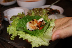 サム野菜で包んで頂きます