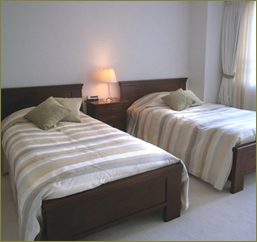 夫が義実家に帰るとトメと同じ部屋で寝る。私は夫の部屋で一人で寝る。おかしいと何度言っても「母さんの家なのに俺が勝手にできない！」と逆ギレ