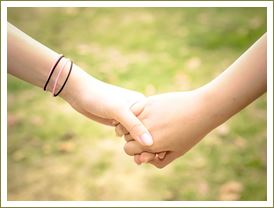 私は愛人の子。「奥様」が私を引き取って「坊っちゃん」と同様大学まで行かせてくれた。そう思ってた。全部嘘だった。私は亡くなった正妻の子で「奥様」こそが略奪婚した愛人だった