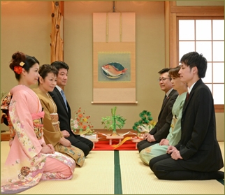 私が結婚する時はうちの親に挨拶にも来なかったくせに、義弟の時は「嫁にもらう側だから一同で迎えないと」と私たちまで呼び出し相手の親を歓待したウトメにムカムカ