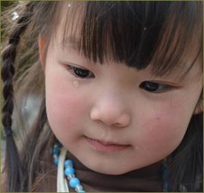 6年間子供を虐待してきた夫から逃げた。ところが憔悴して俺辛いアピールをしてくる夫を見て幼い娘と私の父がほだされ「パパ可哀想。帰りたいなぁ」「一度くらい戻ってあげたら」