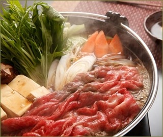 報告することがあるので義実家に行ったらすき焼きの準備が。でも私の分の皿と箸がない。トメ「あら~うっかり忘れちゃったわ~」私「妊娠したんですけどもう会うのやめましょう」
