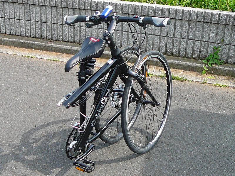 Dahon cadenza ホールディングクロスバイク　引き取り希望 Dahon cadenza ホールディングクロスバイク 引き取り希望 Dahon
