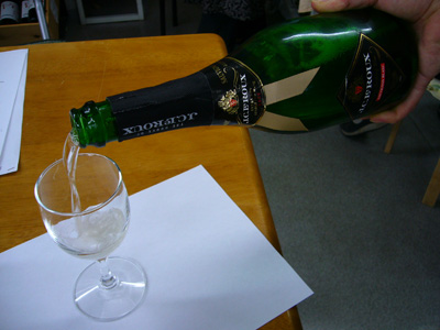 pour-j.c.le-roux-into-glass