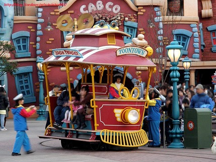 ル 年末のプロモーション ジョリートロリーは4月で終了。一体どんな背景が…?? TDR : その他