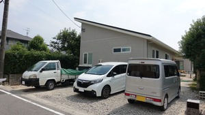 (2)