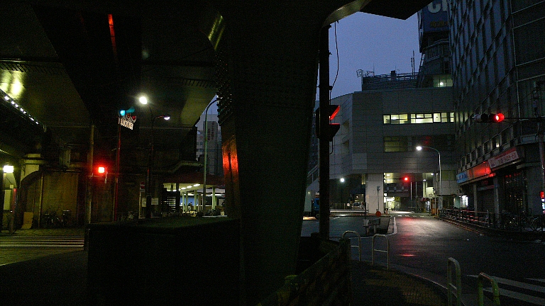 未明の新橋01