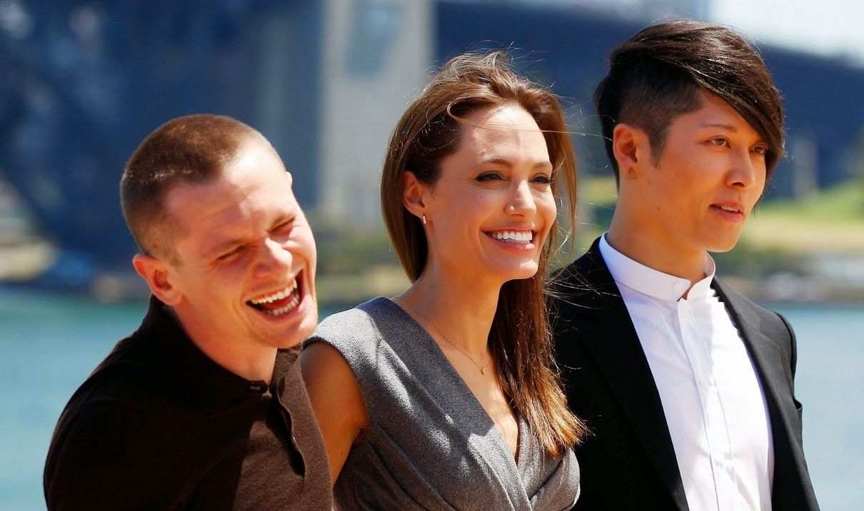 angelina-jolie-fight-quite-hard-for-broken-job-06