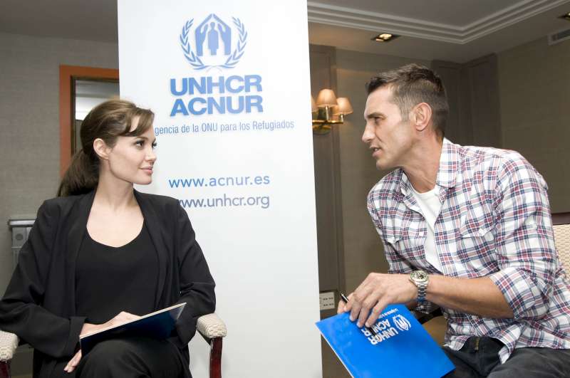 UNHCRËÜÉô¤ÇÁÏΩ60¼þǯ¤ò½ËÊ¡