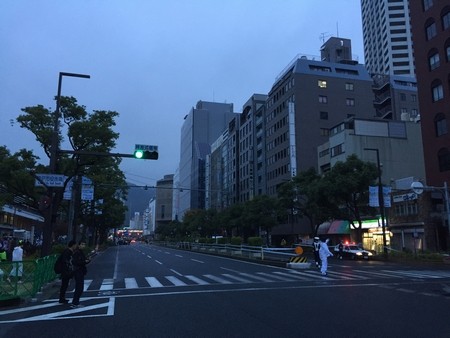 01_神戸マラソンスタート前