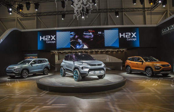 108d24a1-tata-unveils-altroz-in-geneva-57
