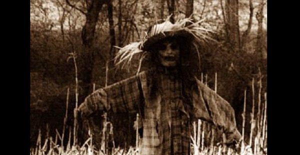 creepy-scarecrow