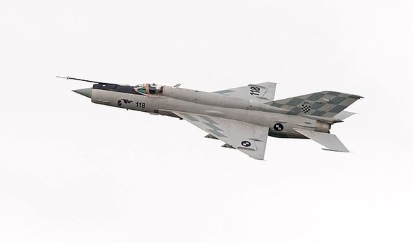 640px-MiG-21BisD_2014