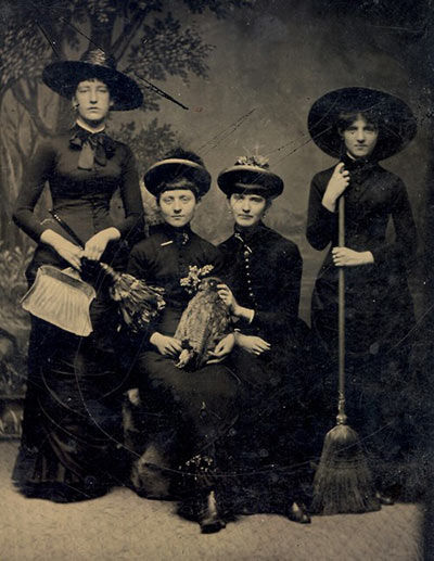 Real-witch-photo-vintage-3