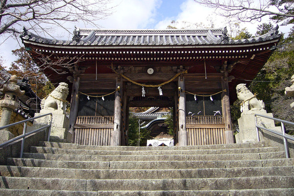 1280px-Osakejinja03_1024