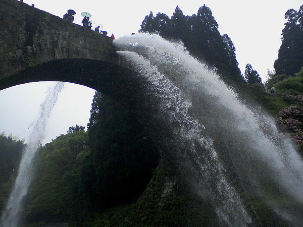 800px-Tsujyunkyo-housui