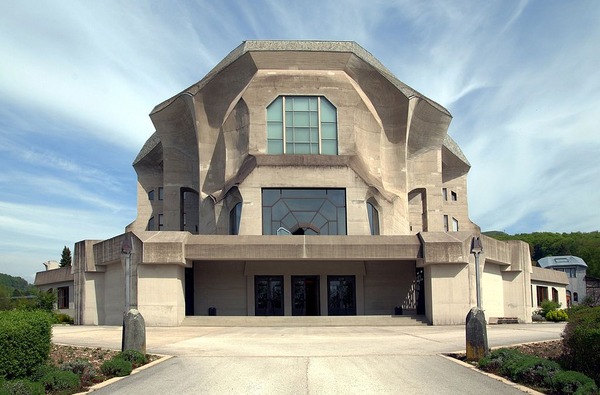 1024px-Goetheanum_Dornach