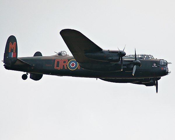 600px-Avro_Lancaster_B_I_PA474