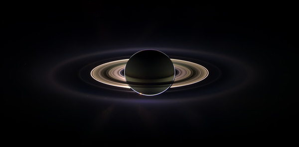 Saturn_eclipse