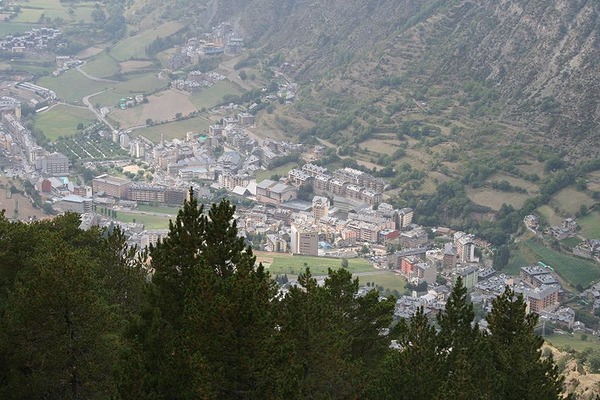 800px-Andorra_Vall_dels_Cortals_05_JMM