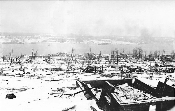 800px-Halifax_Explosion_-_harbour_view_-_restored