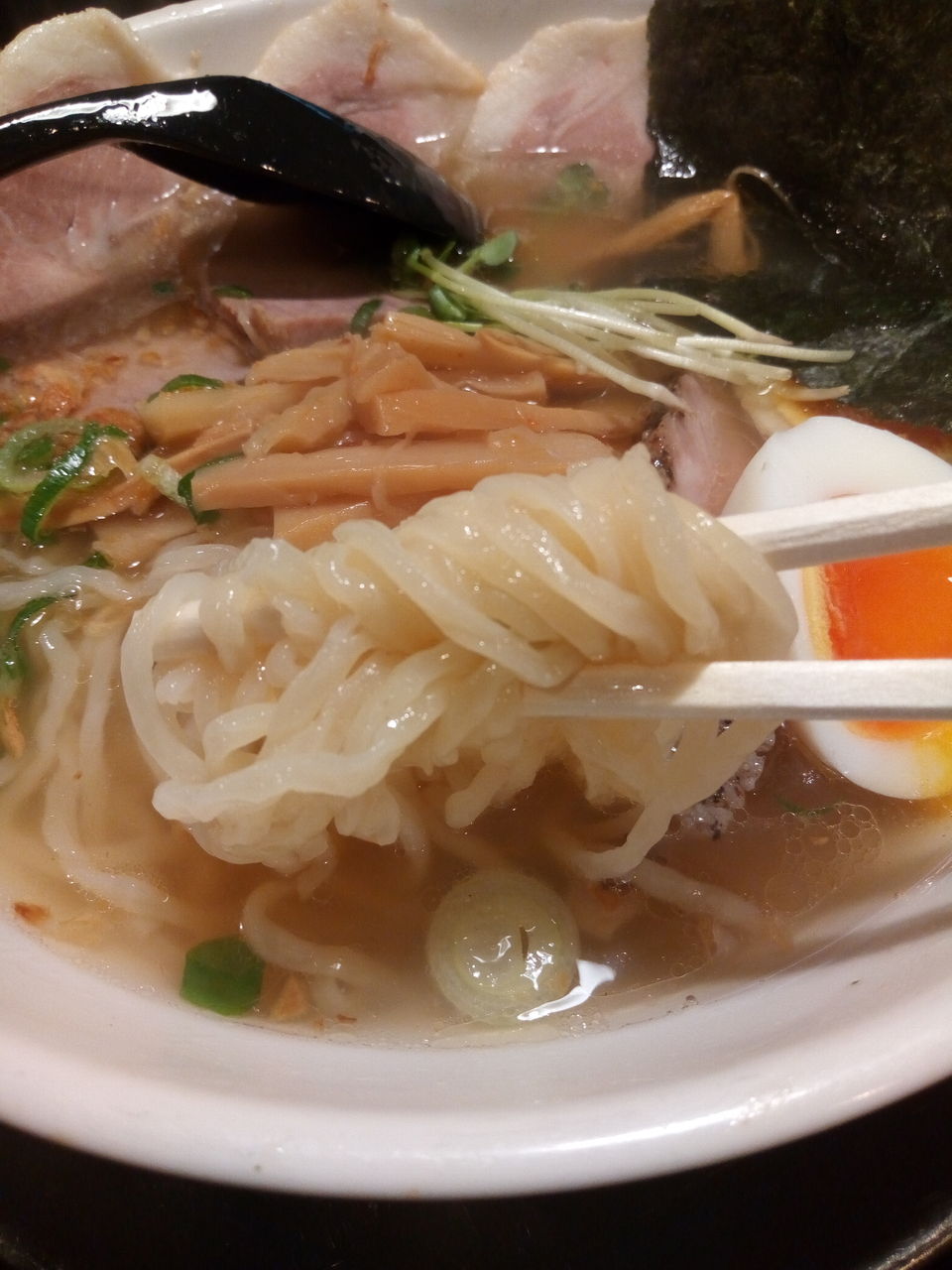 「荒川らーめん魂 あしら」手打ちにいたす 全国ラーメン食べ歩き情報 「荒川らーめん魂 あしら」手打ちにいたす 全国ラーメン食べ歩き情報